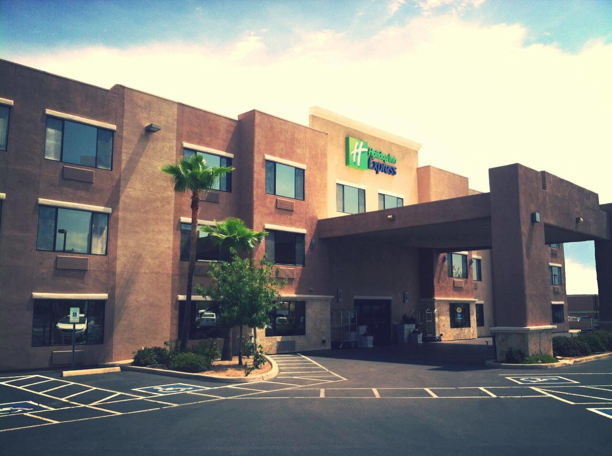 Holiday Inn Express Hotel & Suites Nogales By Ihg Exteriér fotografie